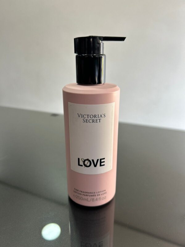 Hidratante Corporal Victoria's Secret Love 250mL - Imagem 3